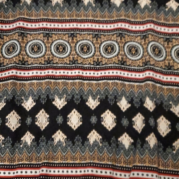 Patterned crop top - Picture 2 of 2